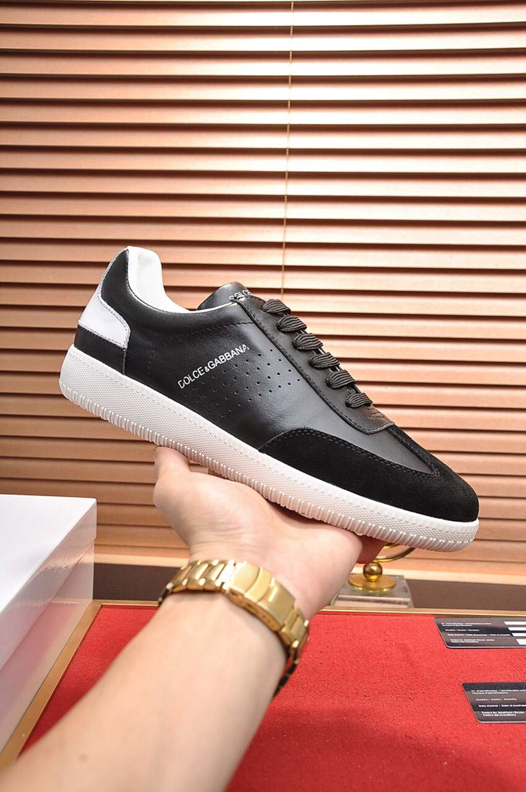 D*G sneaker